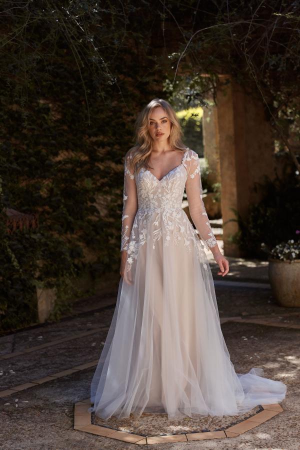 LANE_EY237_SPAGHETTISTRAPALINEWEDDINGDRESSWITHLACEAPPLIQUEANDDETACHABLEILLUSIONJACKET_EVIEYOUNGBRIDAL226_1512x