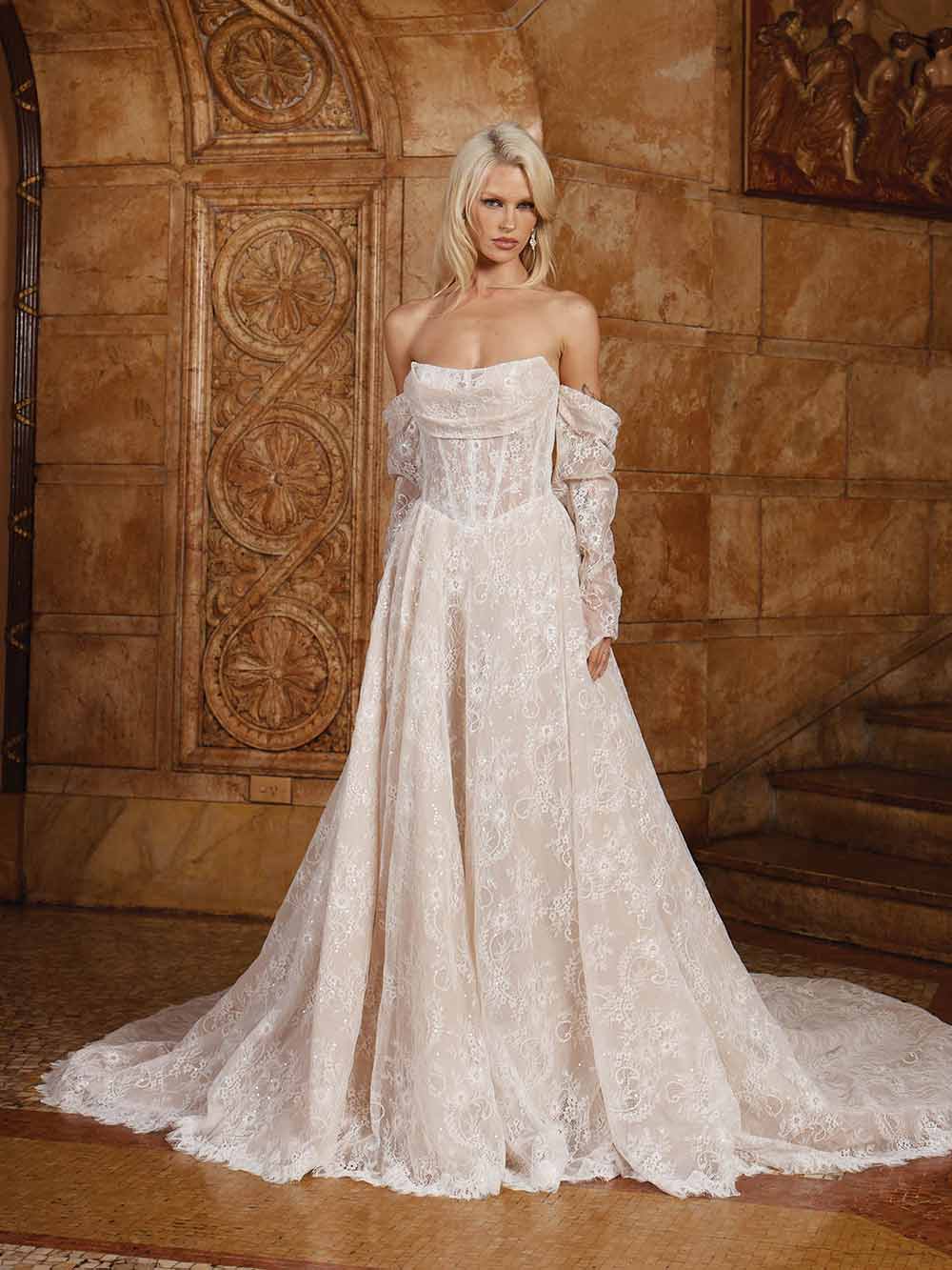 HEPBURN_EY642_1